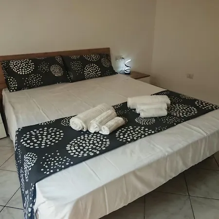 Pachira House